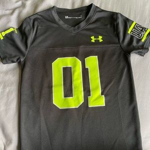 Boys Under Armour Size 6